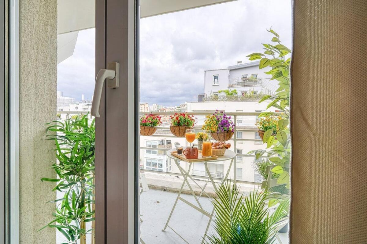 Inn Place To Be Paris La Defense Курбевуа Экстерьер фото