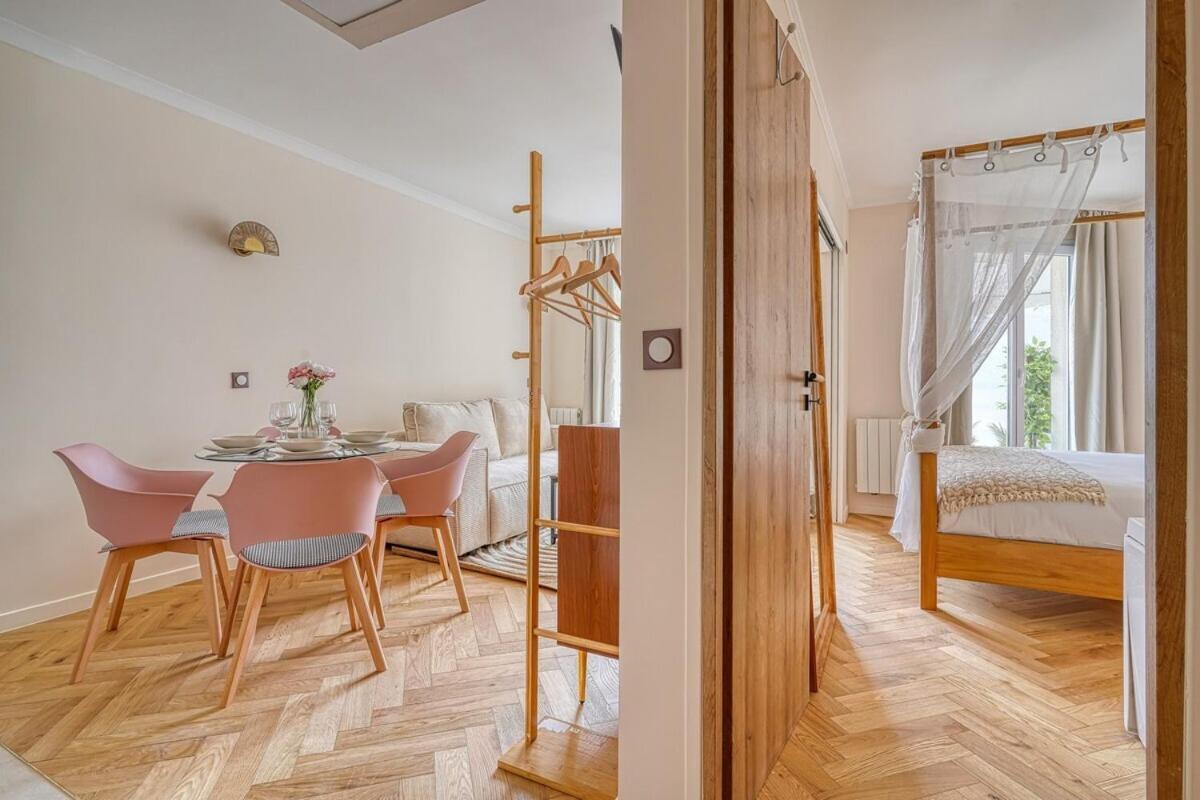 Inn Place To Be Paris La Defense Курбевуа Экстерьер фото