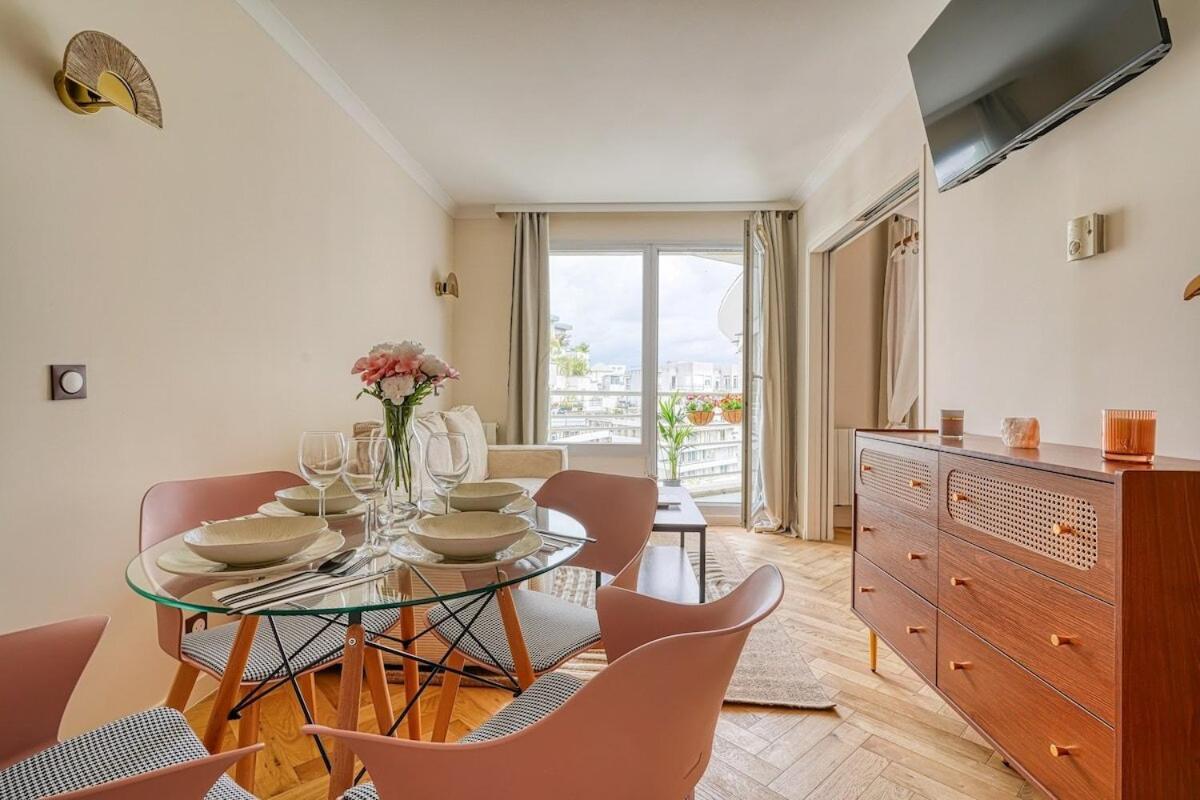Inn Place To Be Paris La Defense Курбевуа Экстерьер фото