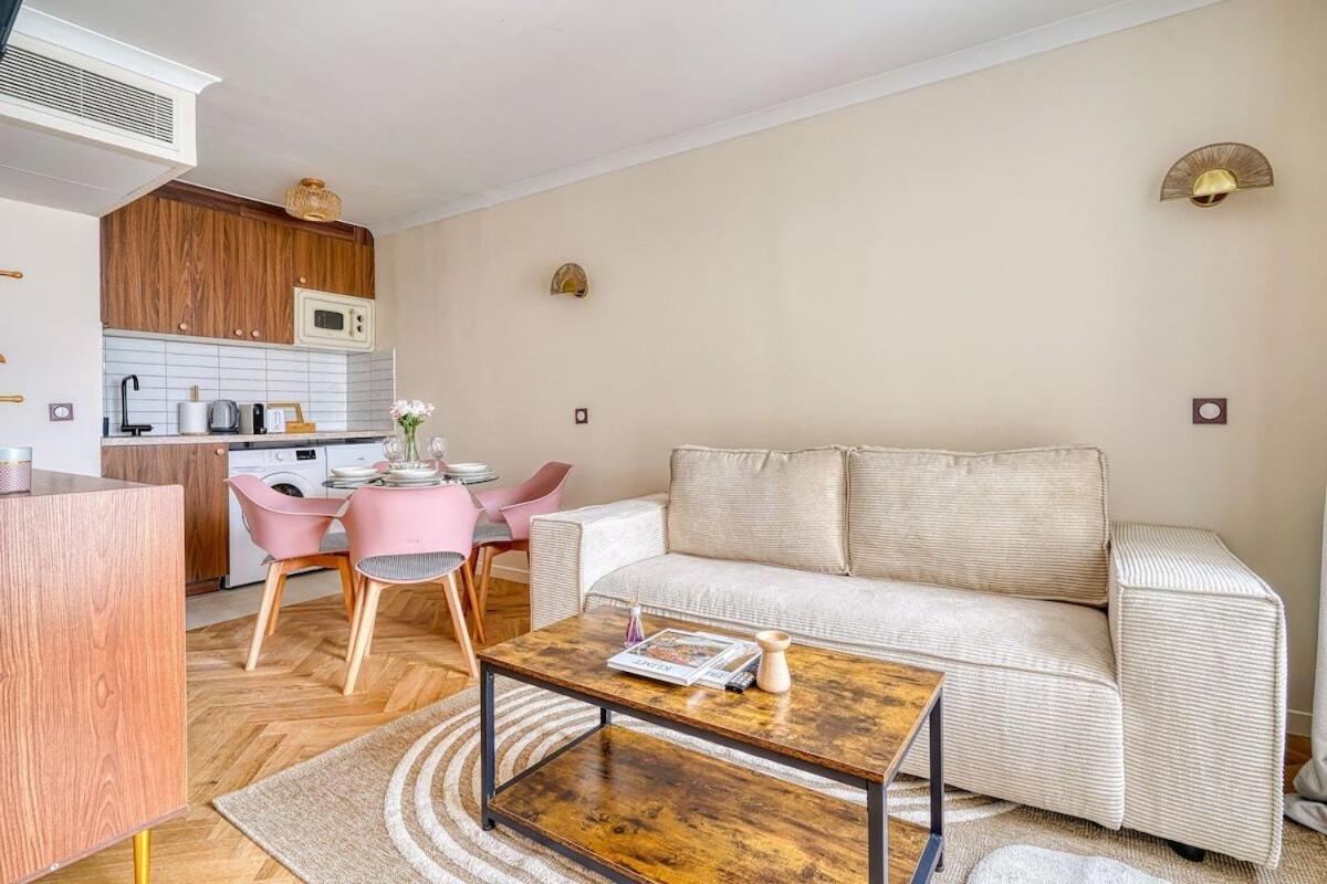 Inn Place To Be Paris La Defense Курбевуа Экстерьер фото